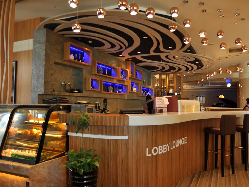 에버그린 플라자 호텔 - 타이난 외부 사진 Lobby Lounge