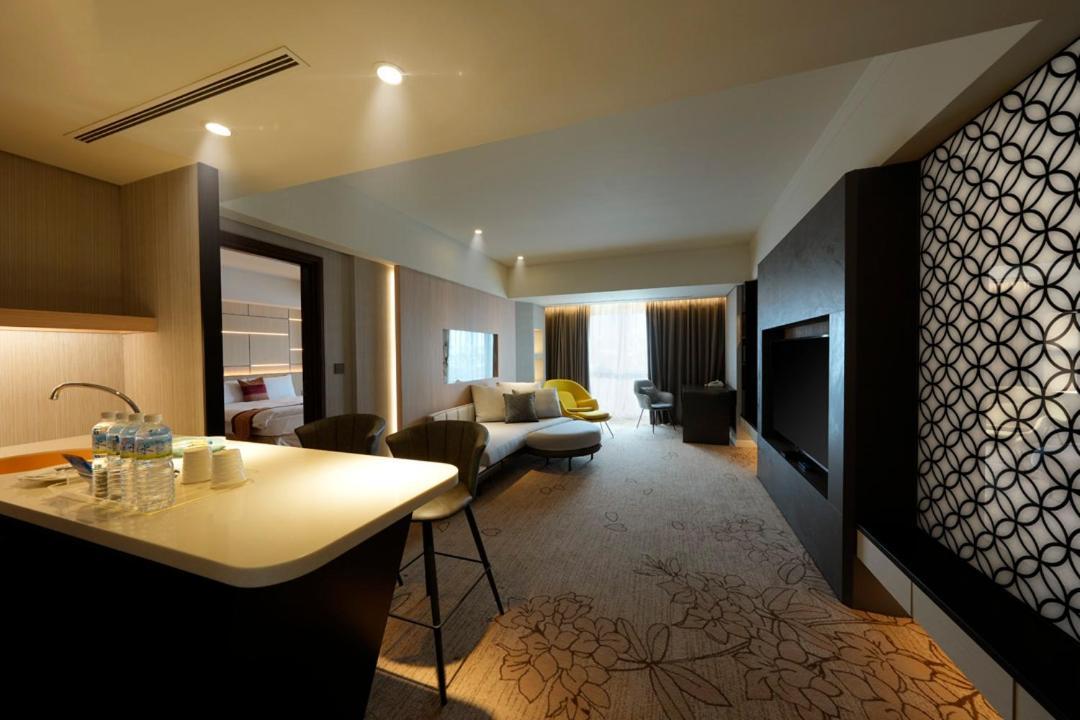 에버그린 플라자 호텔 - 타이난 외부 사진 A suite at the hotel